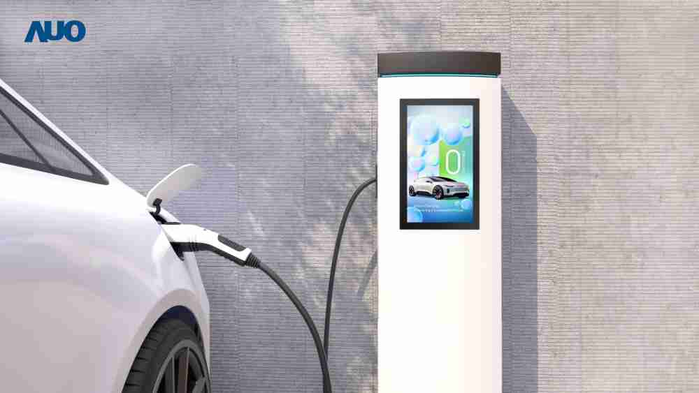 友達〝EVSE車用充電樁解決方案〞專為電動汽車充電樁設計，，具有高亮度、、克服戶外艱難環境的耐溫、、、耐紫外線等特性，，，並搭載散熱性及擴充性強的高效能工業電腦，，，，可實現人機互動訴求，，，如資訊顯示、、、、支付等應用